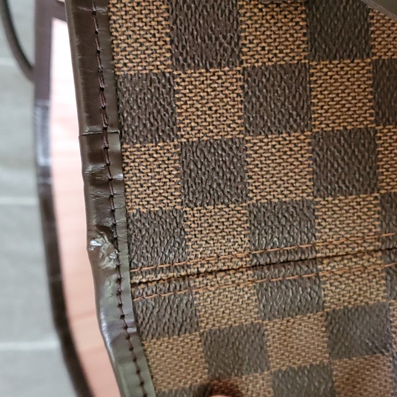 ๐ SOLD ๐ Louis Vuitton Neverfull MM in Damier Ebene - Picture 4 of 17